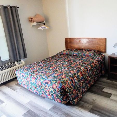 Davis Motel North Lima Экстерьер фото