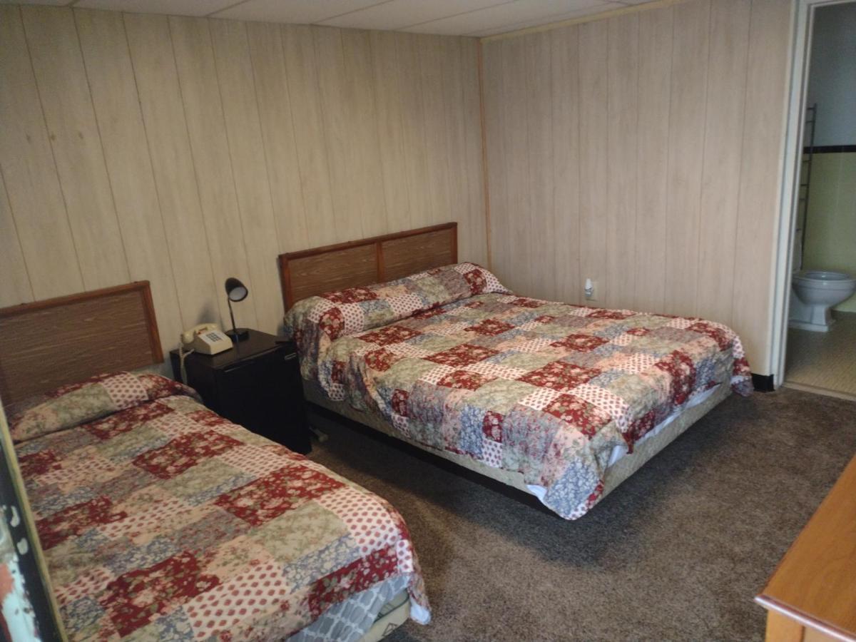 Davis Motel North Lima Экстерьер фото