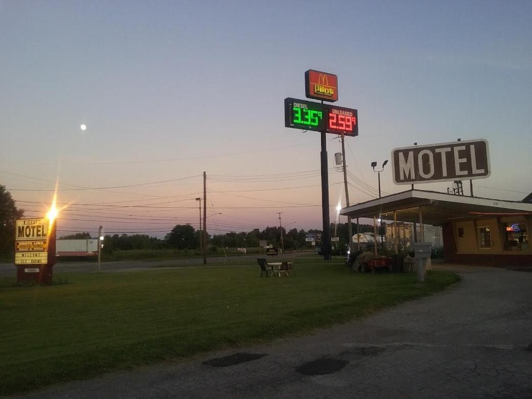 Davis Motel North Lima Экстерьер фото