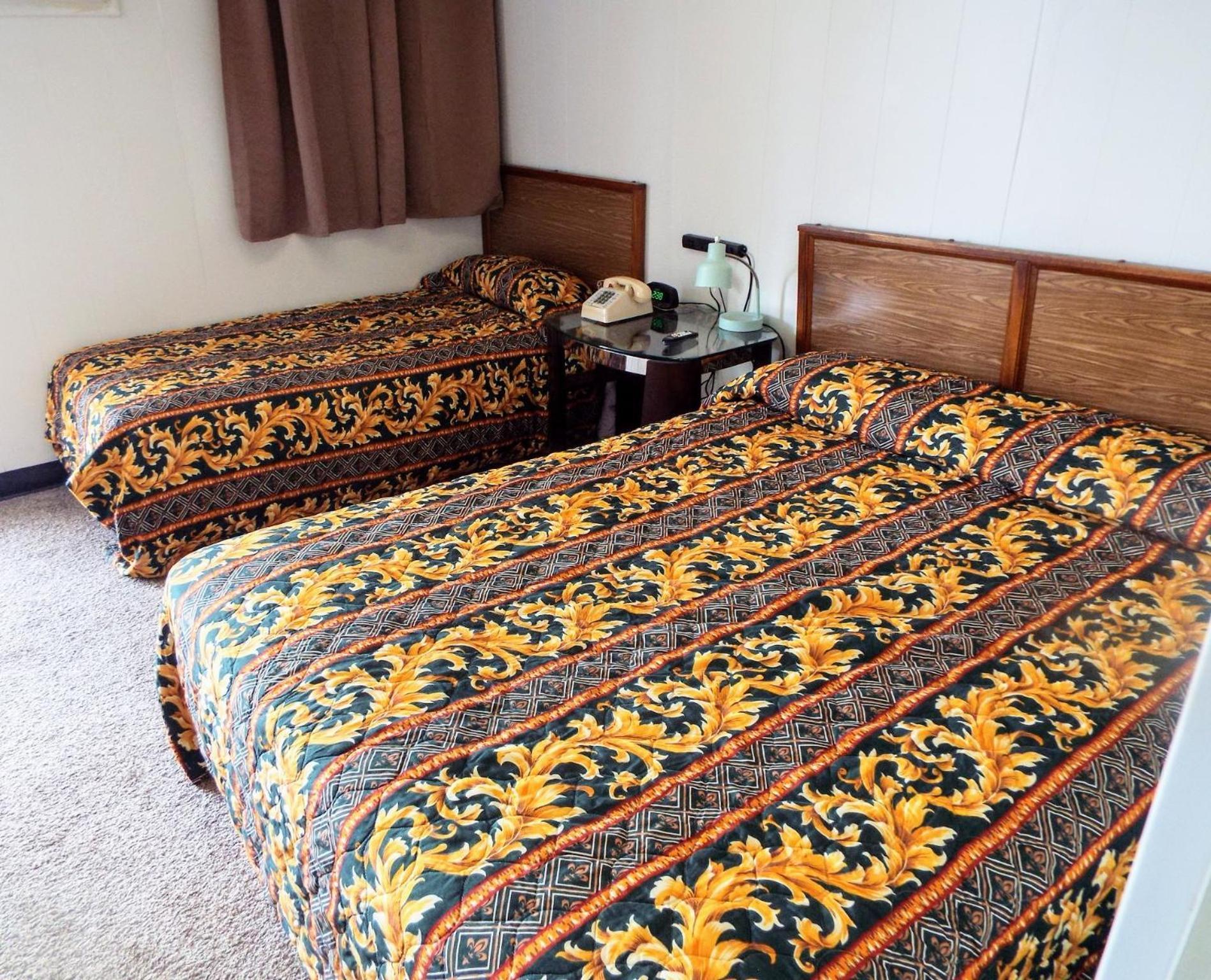 Davis Motel North Lima Экстерьер фото