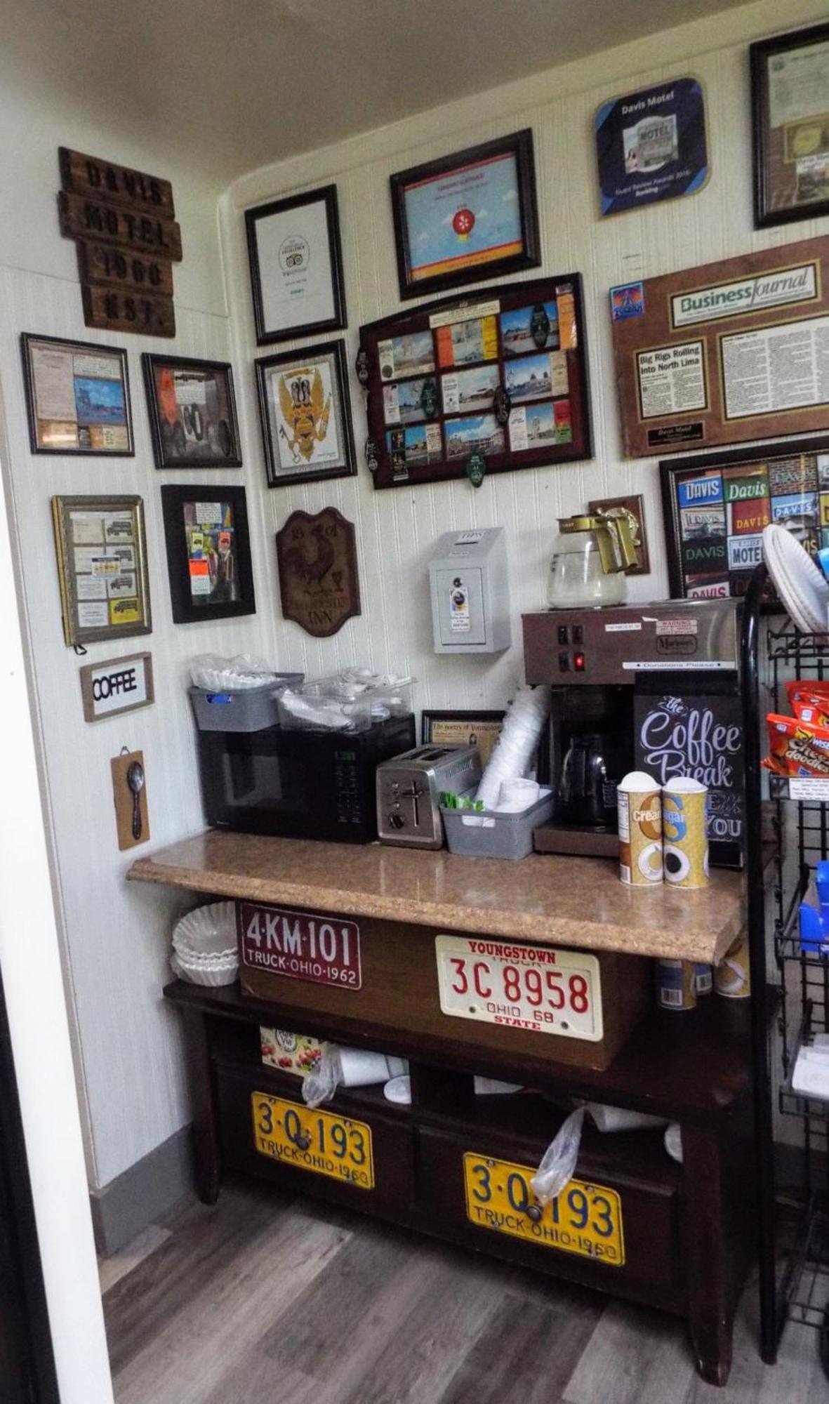 Davis Motel North Lima Экстерьер фото
