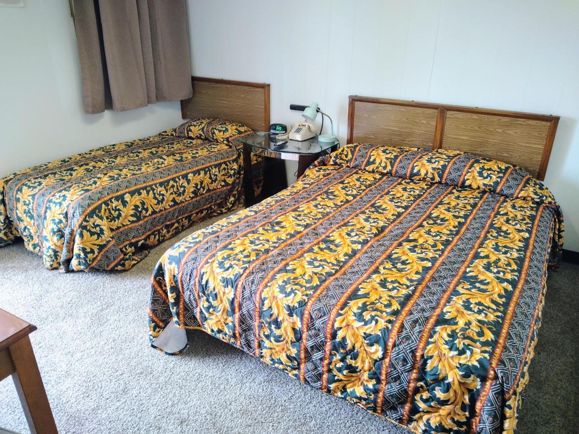Davis Motel North Lima Экстерьер фото